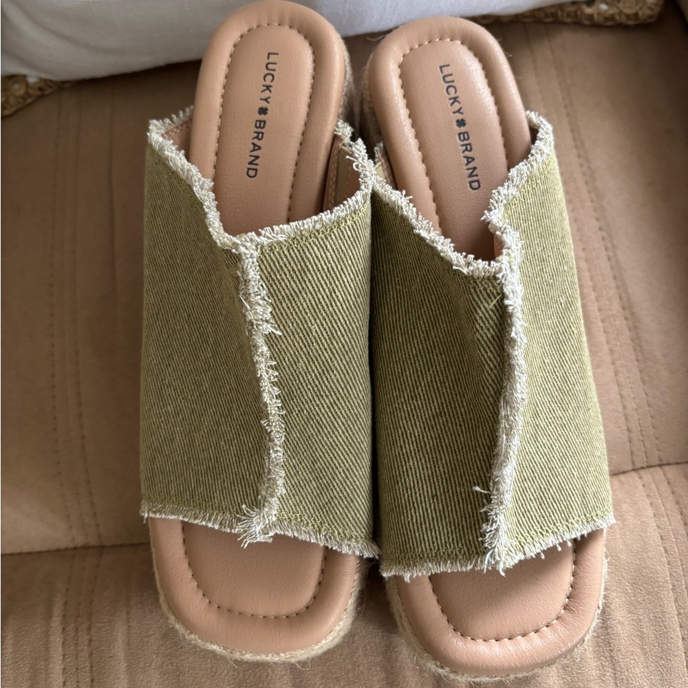 Lucky Brand Olive Green Wedge Sandals - Picture 4 of 7